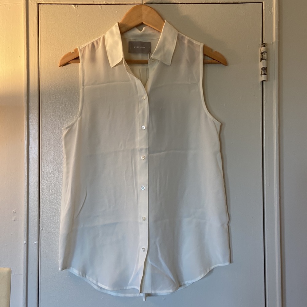 NEW Everlane sleeveless silk button up